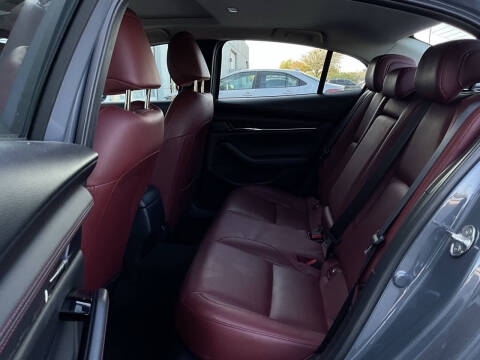 2025 Mazda Mazda3 Sedan 2.5 S Carbon Edition