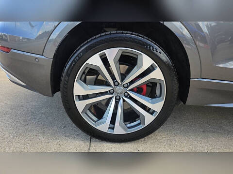 2019 Audi Q8 quattro Premium Plus 55 TFSI