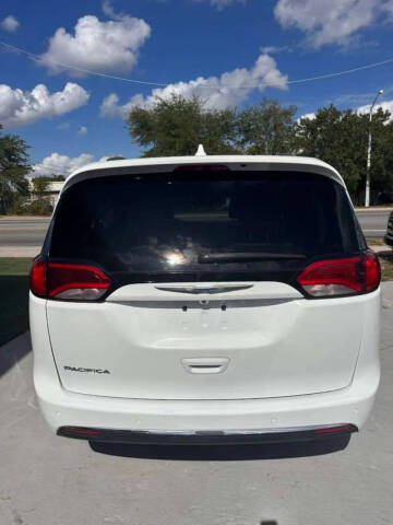 2018 Chrysler Pacifica Touring L
