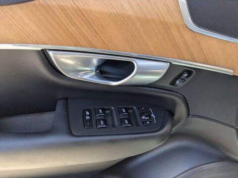 2024 Volvo XC90 B6 Plus Bright Theme 7P