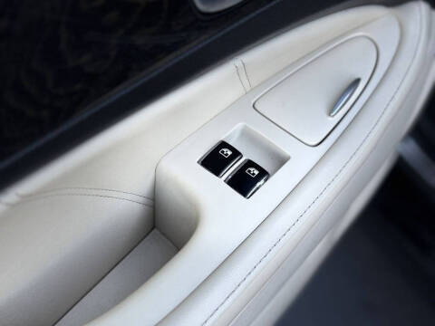 2016 Hyundai Equus Signature