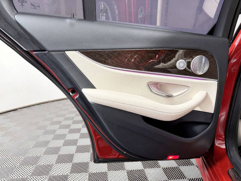 2019 Mercedes-Benz E-Class E 300