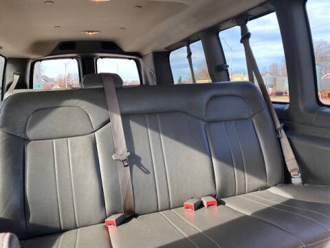 2017 Chevrolet Express LS 2500