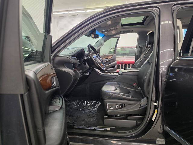 2018 Cadillac Escalade ESV Luxury