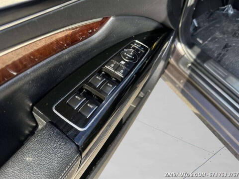 2015 Kia K900 Luxury