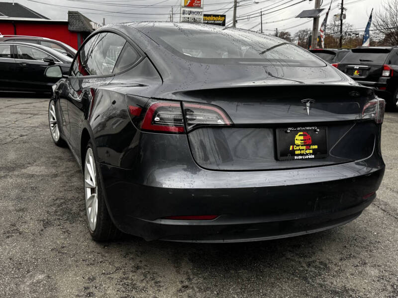 2021 Tesla Model 3 Standard Range Plus
