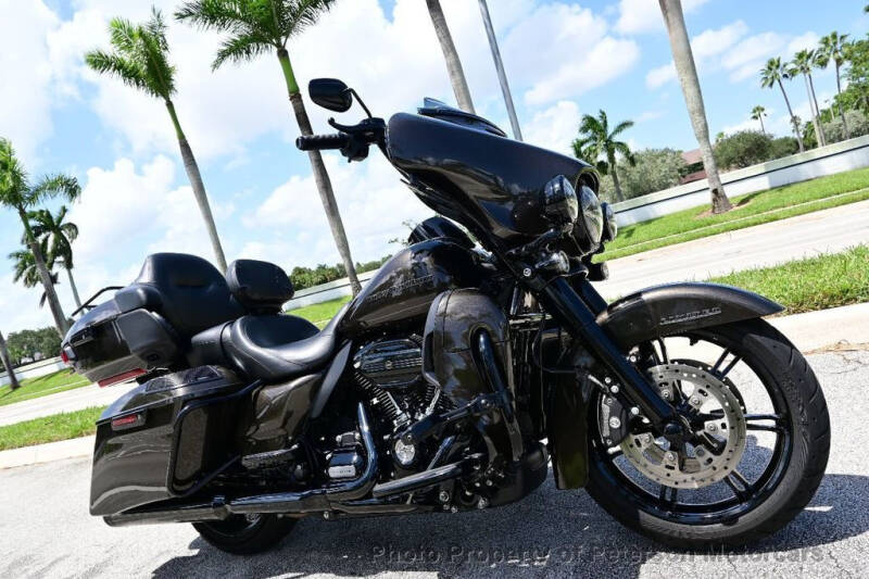 2020 HARLEY DAVIDSON ELECTRA GLIDE ULTRA LIMITED for sale at MOTORCARS in West Palm Beach FL