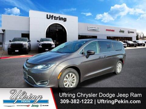 2018 Chrysler Pacifica for sale at Uftring Chrysler Dodge Jeep Ram in Pekin IL