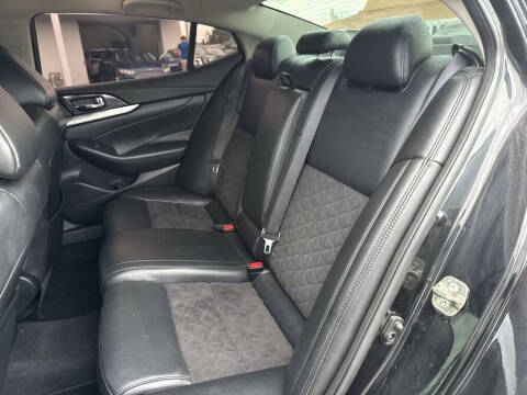2017 Nissan Maxima