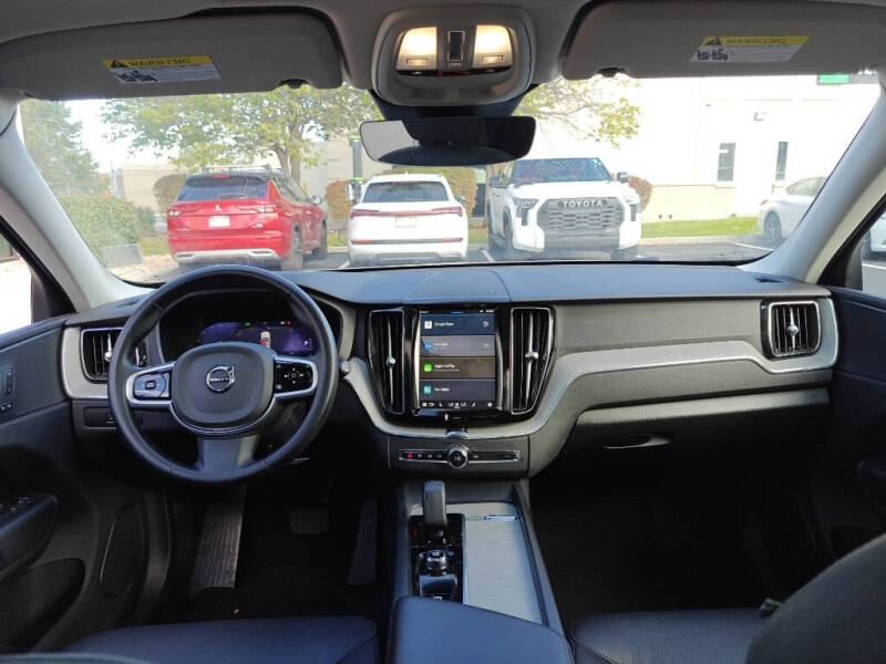 2025 Volvo XC60 B5 Plus Dark Theme