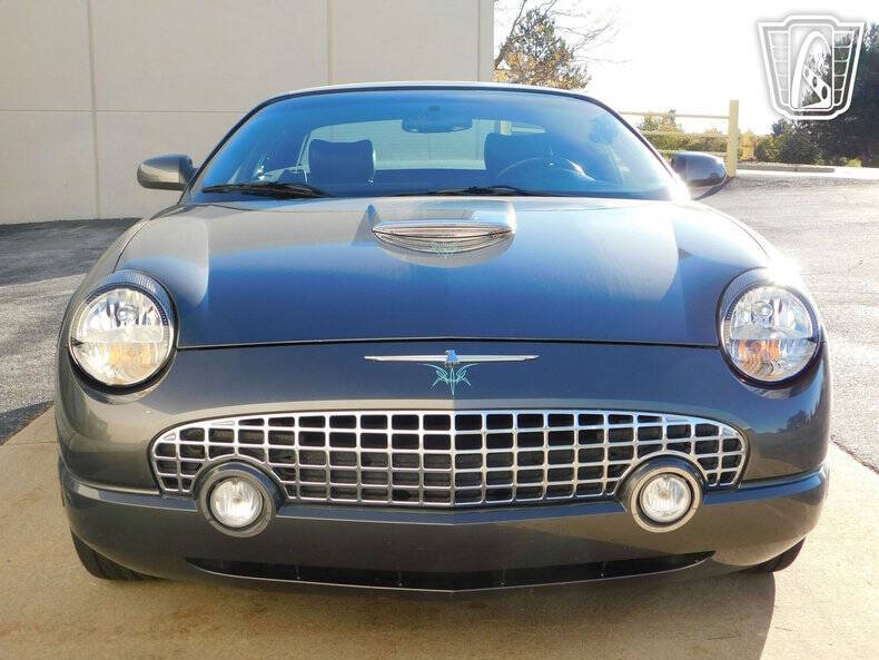 2003 Ford Thunderbird