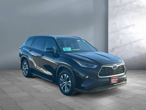 2023 Toyota Highlander Hybrid XLE