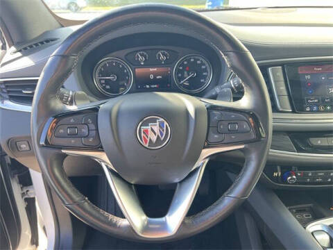 2022 Buick Enclave Essence