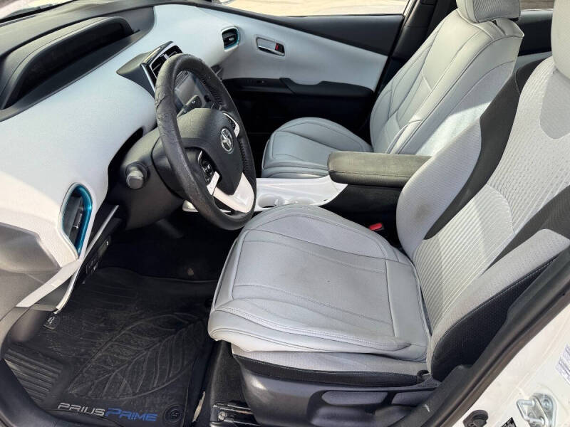 2017 Toyota Prius Prime Plus