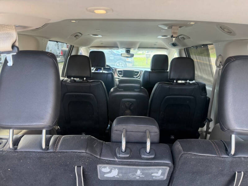 2018 Chrysler Pacifica Touring L