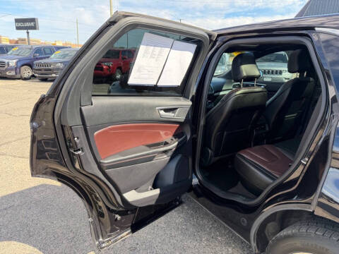 2020 Ford Edge Titanium