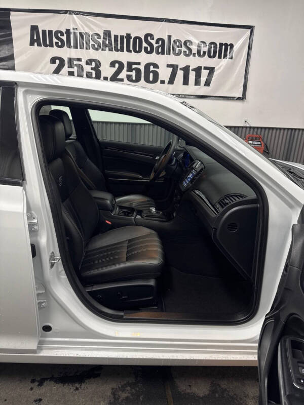 2023 Chrysler 300 S V6