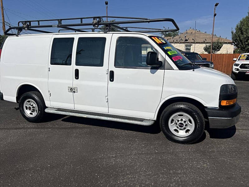 2016 GMC Savana 2500