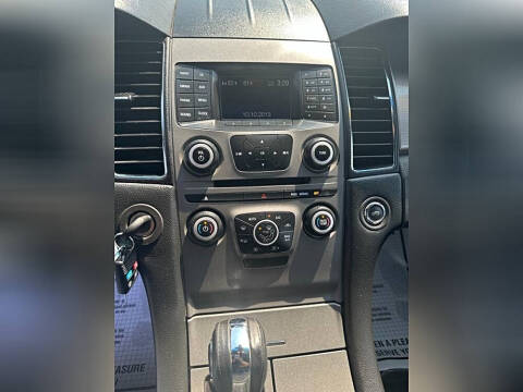 2014 Ford Taurus SEL