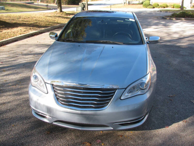 2013 Chrysler 200 Limited photo 3