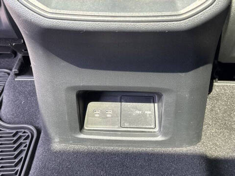 2024 Volkswagen Atlas Cross Sport SEL Premium R-Line 4Motion