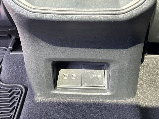 2024 Volkswagen Atlas Cross Sport SEL Premium R-Line 4Motion