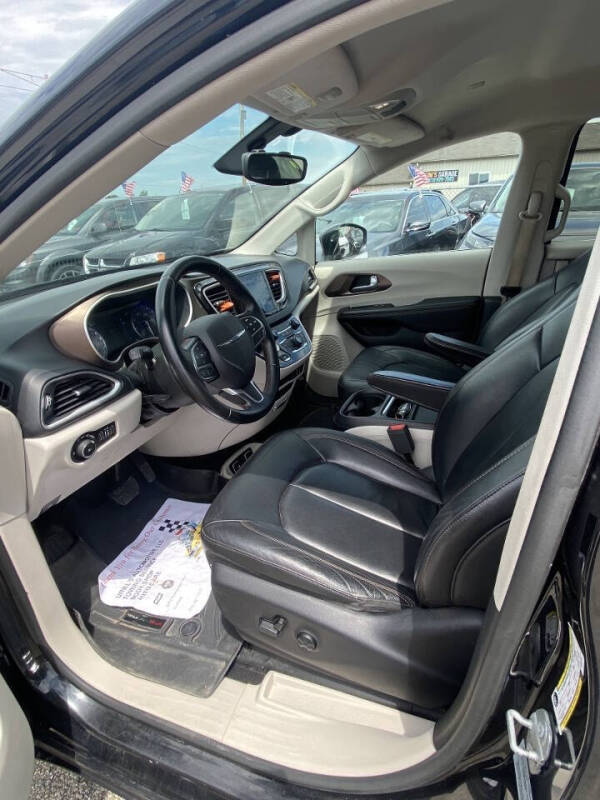 2017 Chrysler Pacifica Touring Plus