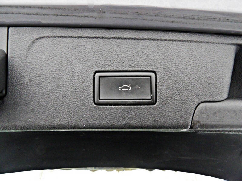 2022 Volkswagen Atlas Cross Sport SE 4Motion