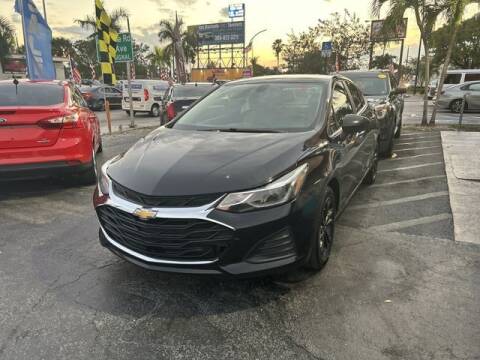 2019 Chevrolet Cruze for sale at VALDO AUTO SALES in Hialeah FL