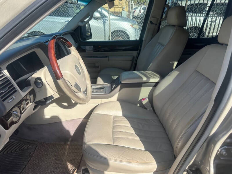 2004 Lincoln Aviator