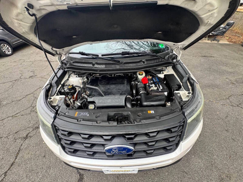 2017 Ford Explorer Sport