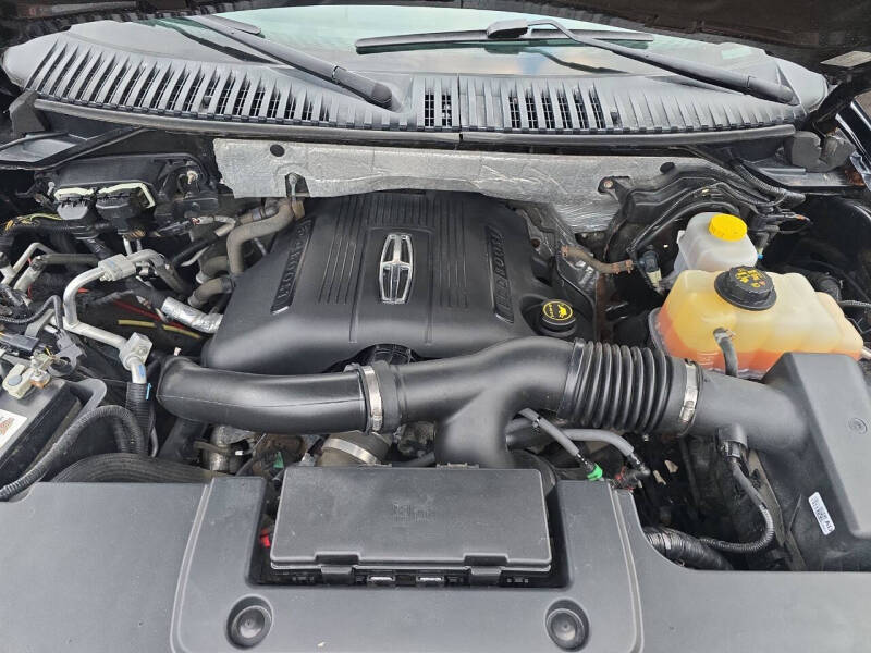 2017 Lincoln Navigator Select