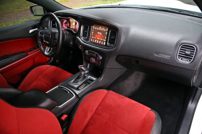 2015 Dodge Charger R/T Scat Pack