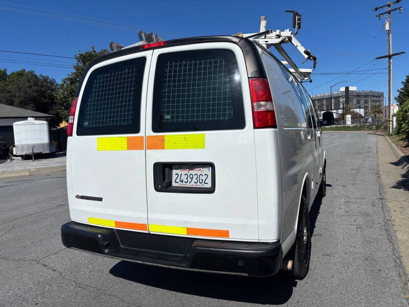 2017 Chevrolet Express 2500
