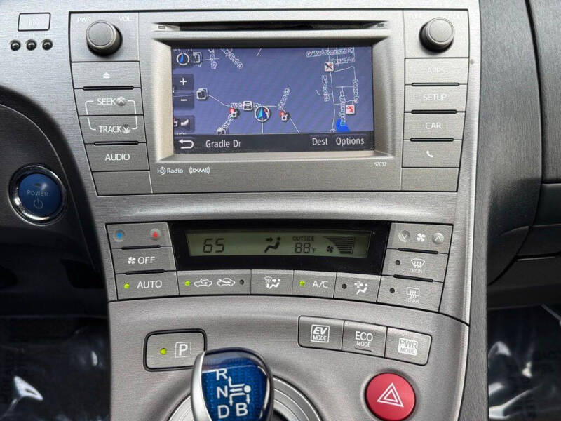 2015 Toyota Prius Three
