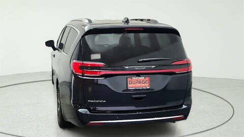 2027 Chrysler Pacifica Pinnacle