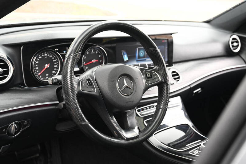 2017 Mercedes-Benz E-Class E 300 4MATIC