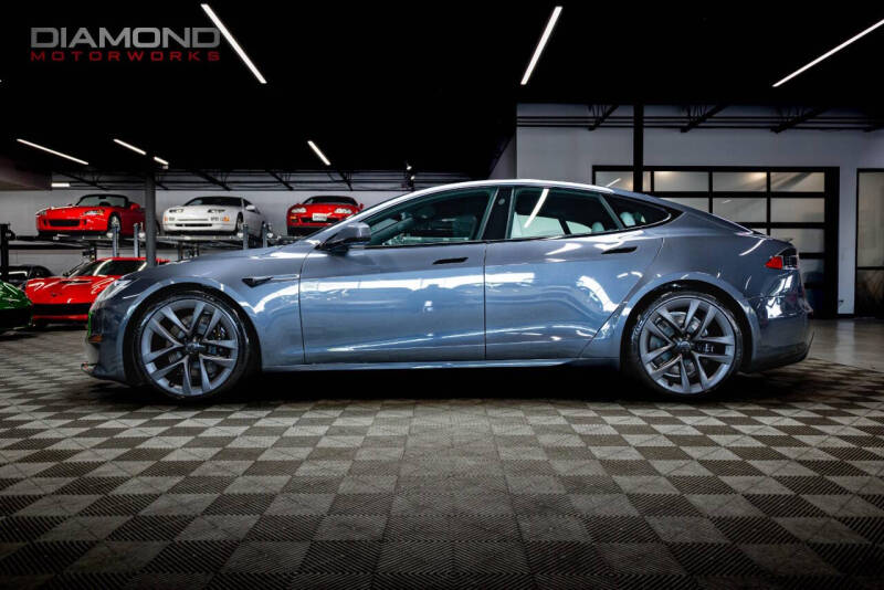 2022 Tesla Model S Plaid