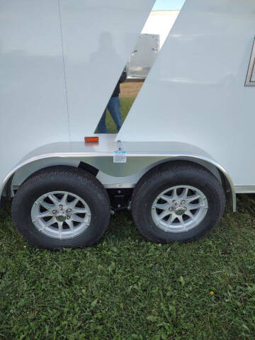 2026 Lightning Trailers LTFES718TA2