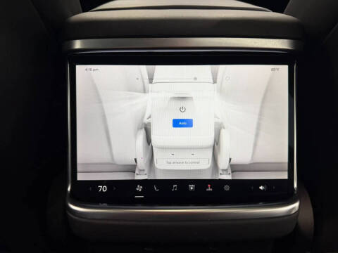 2023 Tesla Model X Standard Range