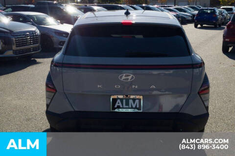 2025 Hyundai Kona SE