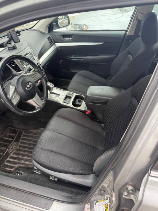 2011 Subaru Legacy 2.5i Premium