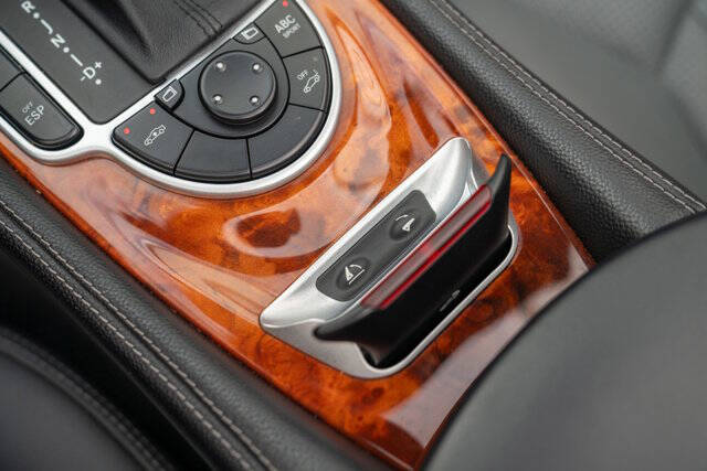 2003 Mercedes-Benz SL-Class 33
