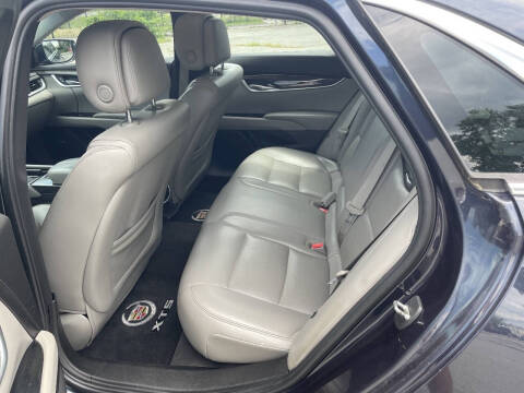 2013 Cadillac XTS Luxury Collection