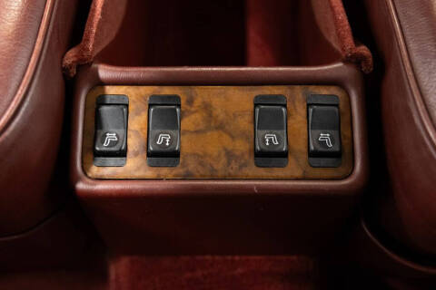 1988 Mercedes-Benz 560-Class 560 SEL