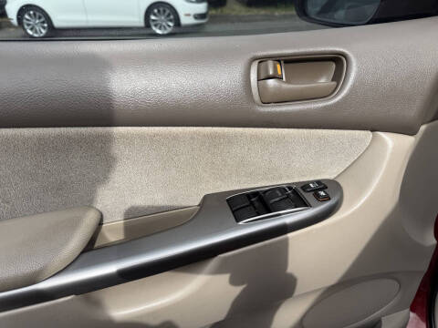 2009 Toyota Sienna CE 7-Passenger