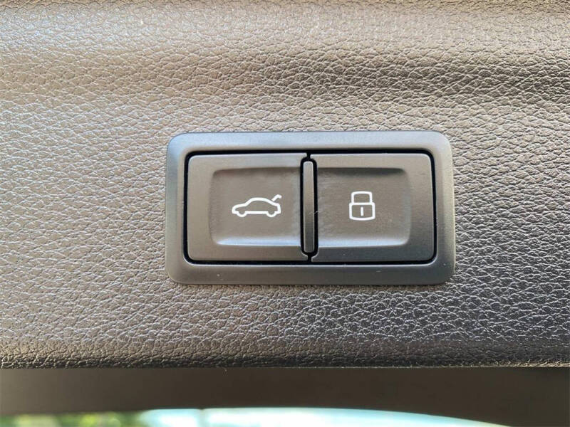 2021 Audi Q3 quattro S line Premium 45 TFSI