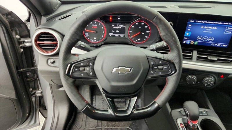 2025 Chevrolet Trax RS