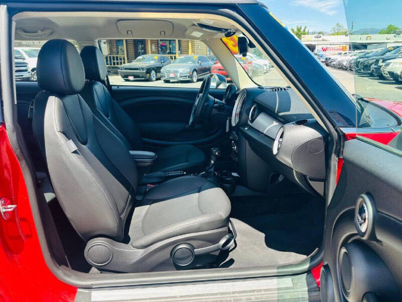 2013 MINI Hardtop Cooper