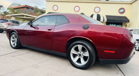 2017 Dodge Challenger SXT